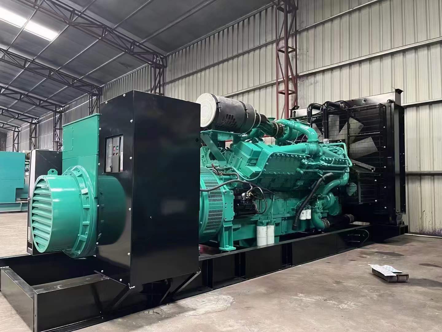 平安如何降低 800kW 柴油发电机输出电流的波动？